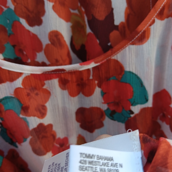 Ladies Colorful Top - Picture 5 of 6